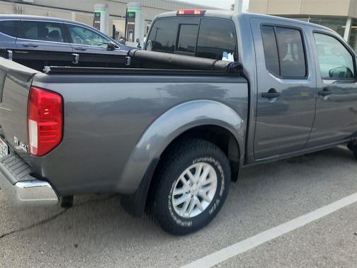 Gun Metallic 2018 Nissan Frontier SV