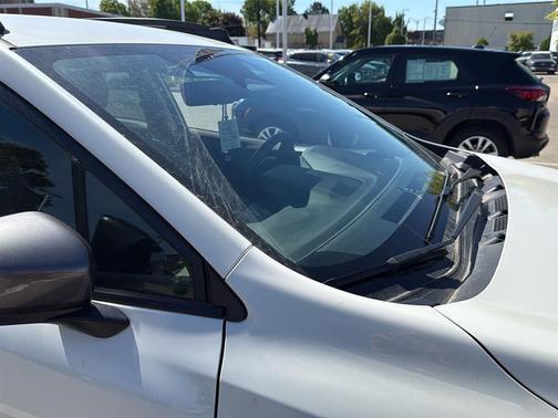 Crystal White Pearl 2024 Subaru Crosstrek Premium