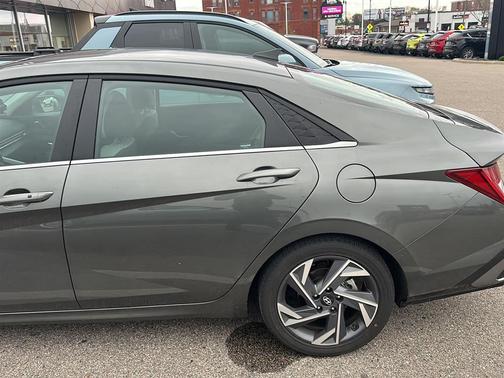Amazon Gray 2026 Hyundai ELANTRA Limited