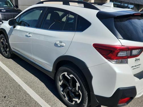 Crystal White Pearl 2021 Subaru Crosstrek Limited
