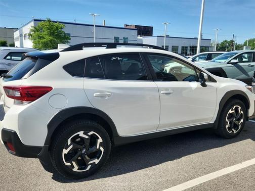 Crystal White Pearl 2021 Subaru Crosstrek Limited