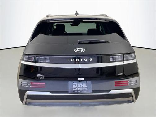 2025 Hyundai IONIQ 5 SEL
