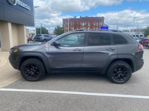 2019 Jeep Cherokee Trailhawk Elite