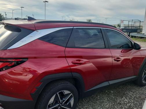 Ultimate Red 2026 Hyundai TUCSON SEL