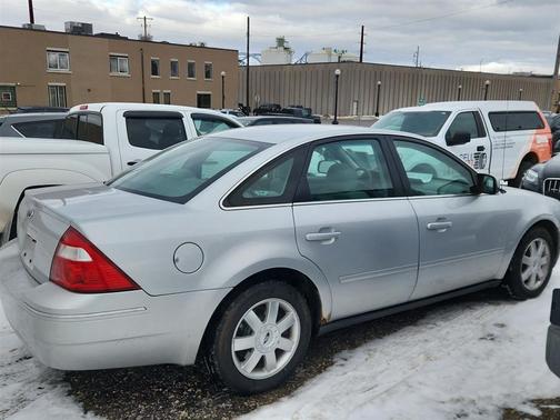 2005 Ford Five Hundred SE