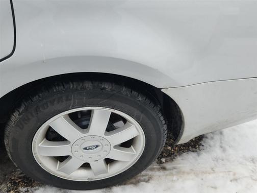 2005 Ford Five Hundred SE