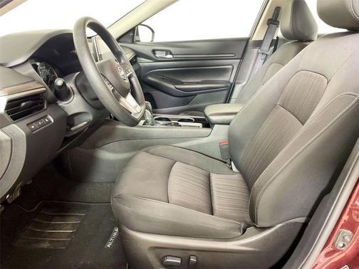 Garnet Pearl Metallic 2024 Nissan Altima 2.5 SV