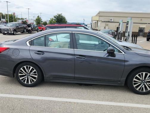 Magnetite Gray Metallic 2018 Subaru Legacy Premium