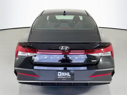 2025 Hyundai ELANTRA HEV SEL Sport