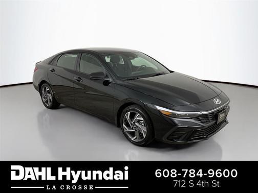 2025 Hyundai ELANTRA HEV SEL Sport