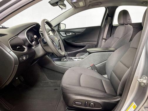 Sterling Gray Metallic 2024 Chevrolet Malibu FWD 1LT