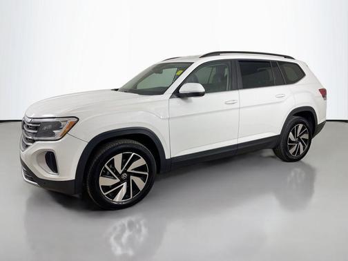 2024 Volkswagen Atlas 2.0T SE w/Technology 4MOTION
