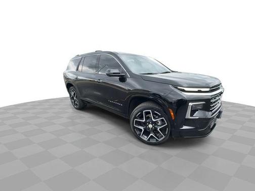 Mosaic Black Metallic 2025 Chevrolet Traverse High Country