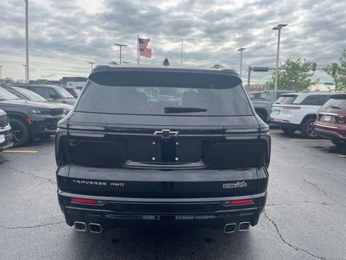 Mosaic Black Metallic 2025 Chevrolet Traverse High Country