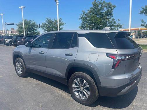 Sterling Gray Metallic 2025 Chevrolet Equinox 1LT