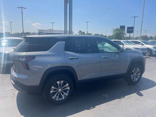 Sterling Gray Metallic 2025 Chevrolet Equinox 1LT