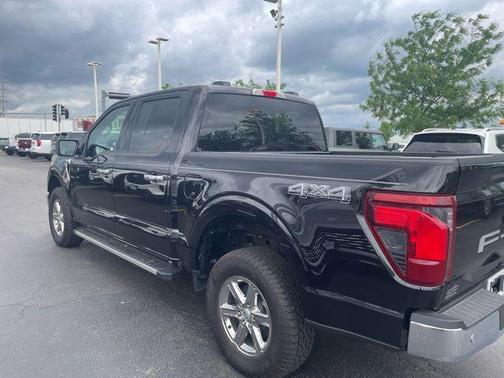 AGATE BLACK METALLIC 2025 Ford F-150 XLT
