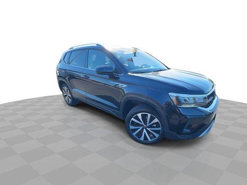 Gray 2024 Volkswagen Taos 1.5T SE
