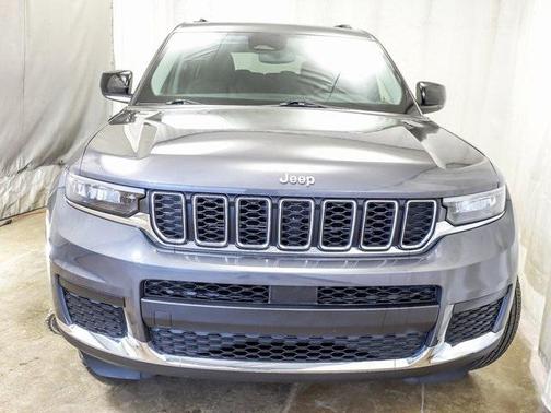 2022 Jeep Grand Cherokee L Laredo