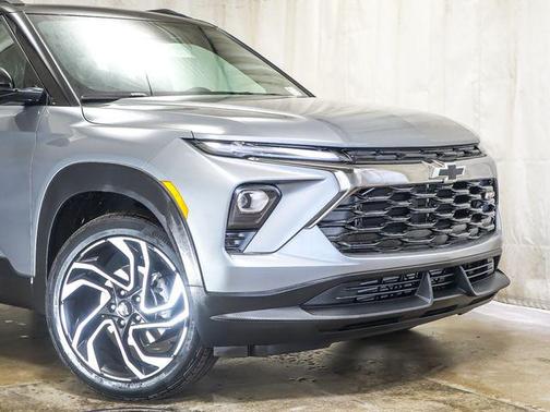 Sterling Gray Metallic 2026 Chevrolet Trailblazer RS