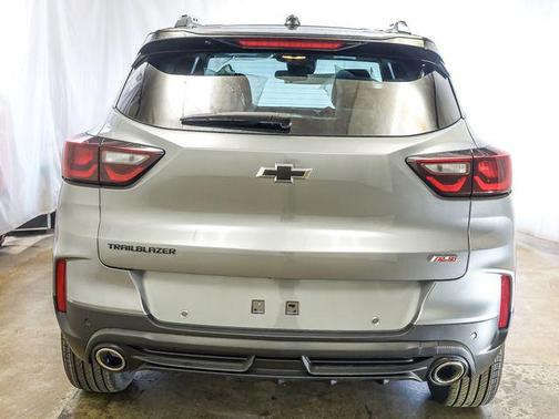 Sterling Gray Metallic 2026 Chevrolet Trailblazer RS