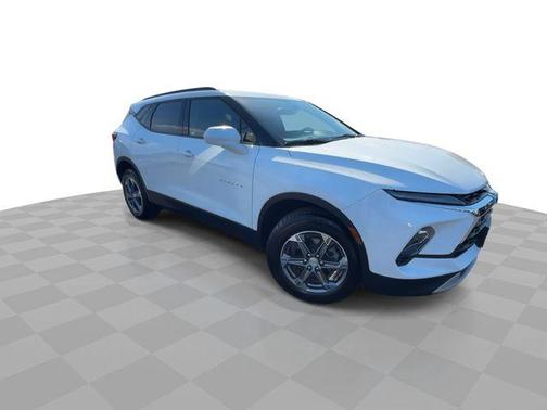 Summit White 2024 Chevrolet Blazer 2LT