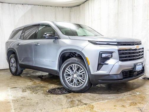 2024 Chevrolet Traverse LS