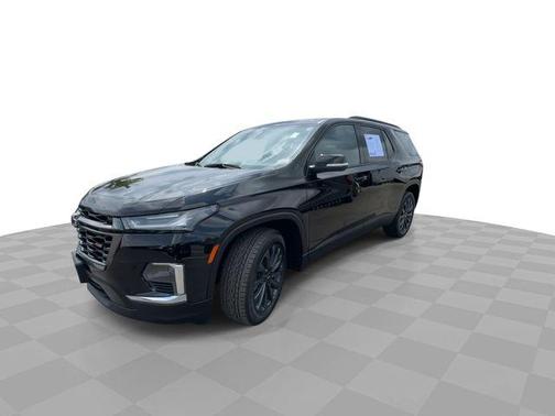 Mosaic Black Metallic 2023 Chevrolet Traverse RS