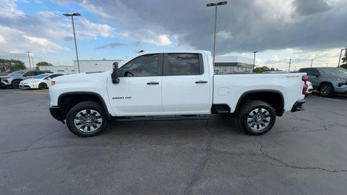 Summit White 2024 Chevrolet Silverado 2500 Custom