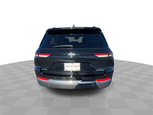 2024 Jeep Grand Cherokee Laredo