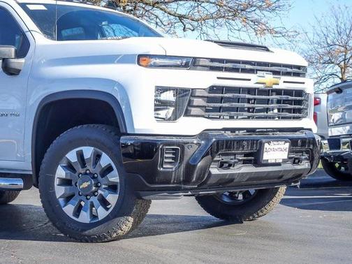 2026 Chevrolet Silverado 2500 Custom