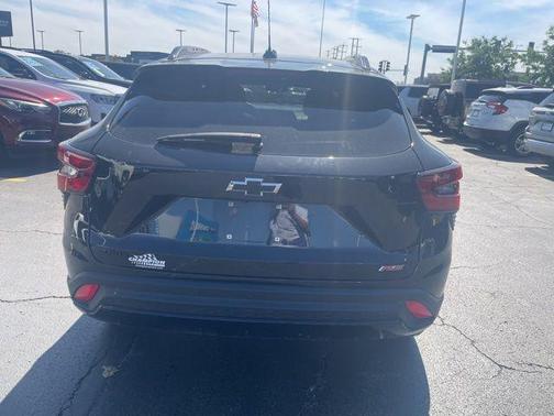 Mosaic Black Metallic 2024 Chevrolet Trax FWD 2RS