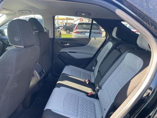 Mosaic Black Metallic 2024 Chevrolet Equinox LS