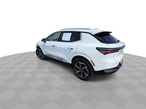 Summit White 2025 Chevrolet Equinox EV LT