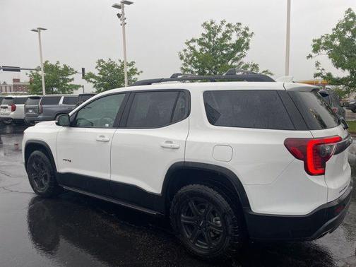 Summit White 2023 GMC Acadia AWD AT4