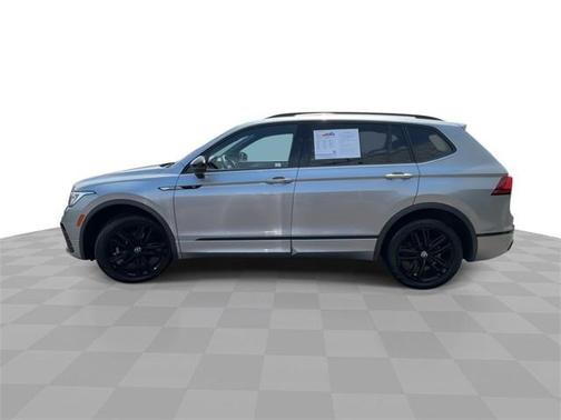 2022 Volkswagen Tiguan 2.0T SE R-Line Black 4MOTION