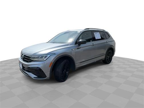 2022 Volkswagen Tiguan 2.0T SE R-Line Black 4MOTION