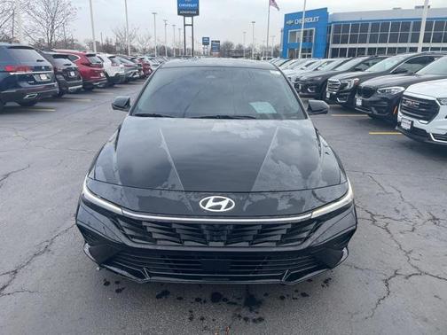 2024 Hyundai ELANTRA Limited