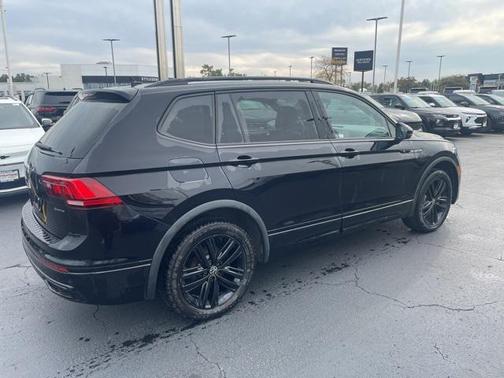 2022 Volkswagen Tiguan 2.0T SE R-Line Black 4MOTION