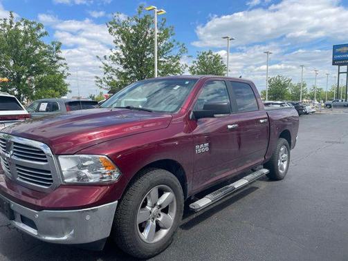 Delmonico Red Pearlcoat 2017 RAM 1500 Big Horn