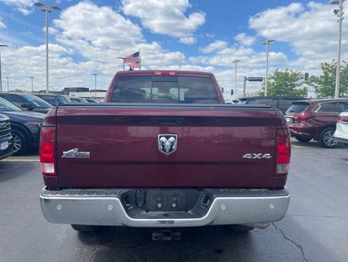 Delmonico Red Pearlcoat 2017 RAM 1500 Big Horn