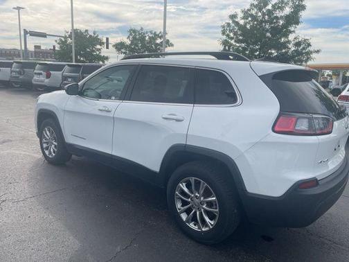 Bright White Clearcoat 2022 Jeep Cherokee Latitude Lux