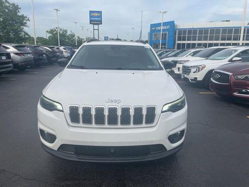 Bright White Clearcoat 2022 Jeep Cherokee Latitude Lux
