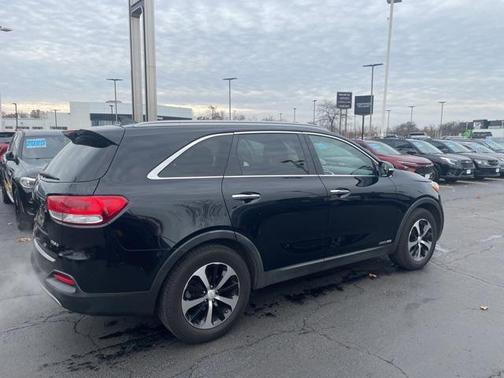 2017 Kia Sorento EX