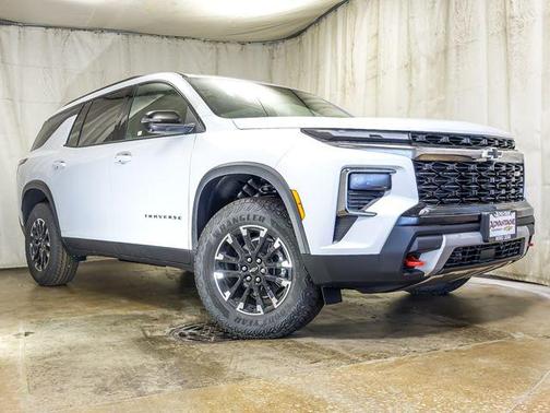 Polar White Tricoat 2026 Chevrolet Traverse AWD Z71