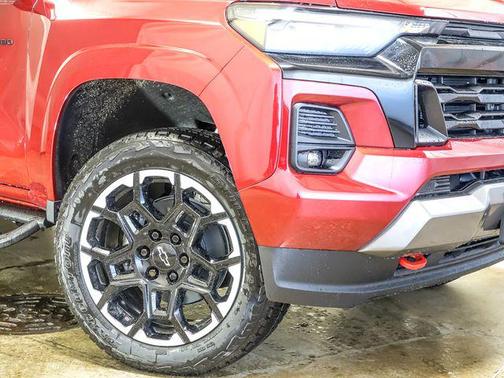 Radiant Red Tintcoat 2026 Chevrolet Colorado Z71