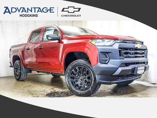 Radiant Red Tintcoat 2026 Chevrolet Colorado WT