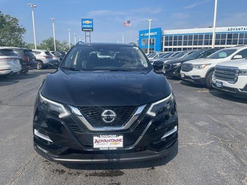 2022 Nissan Rogue Sport SL