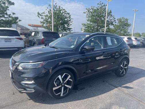 2022 Nissan Rogue Sport SL
