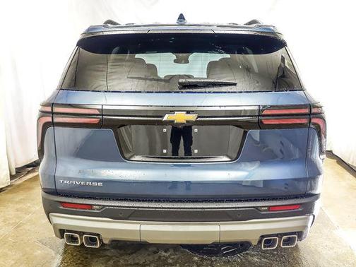 Lakeshore Blue 2026 Chevrolet Traverse LT